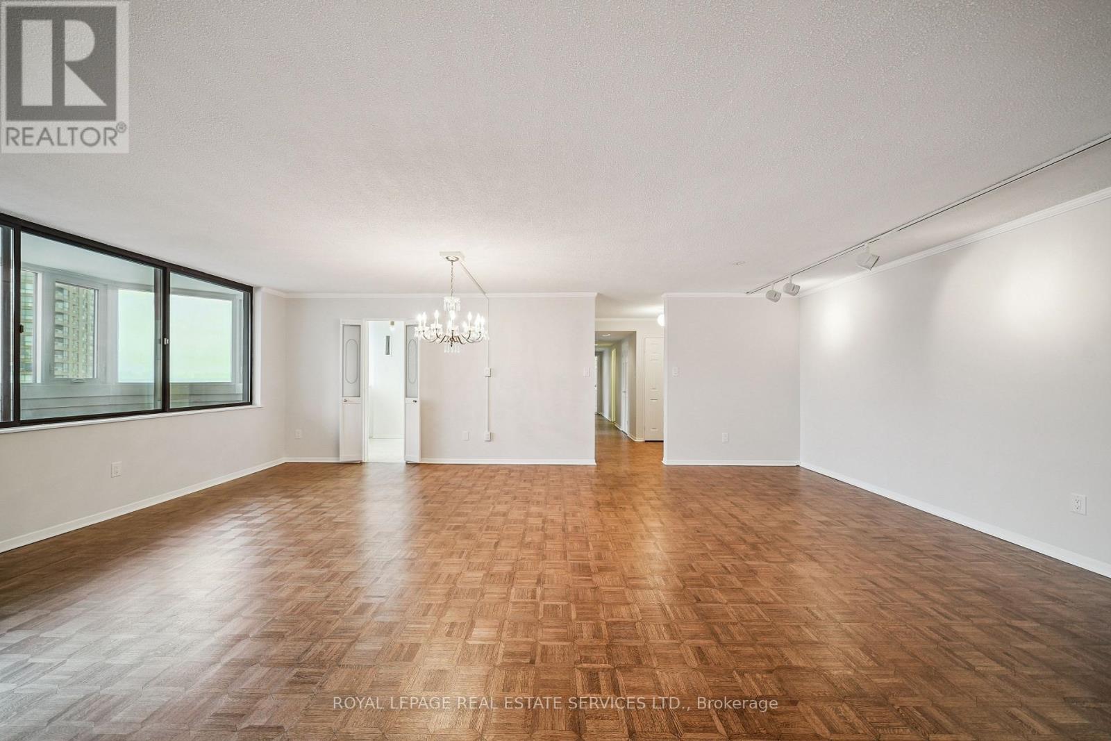 2001 - 75 Wynford Heights Crescent, Toronto, Ontario  M3C 3H9 - Photo 8 - C12693302