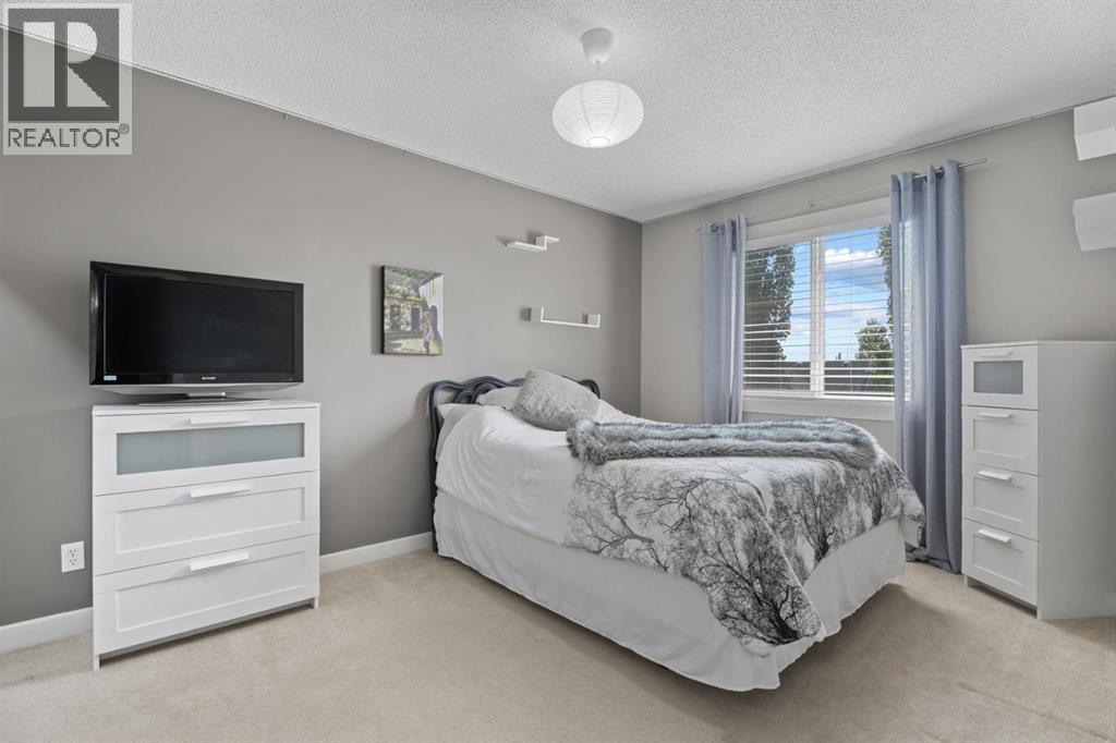 15 Drake Landing Drive, Okotoks, Alberta  T1S 2M7 - Photo 29 - A2278568