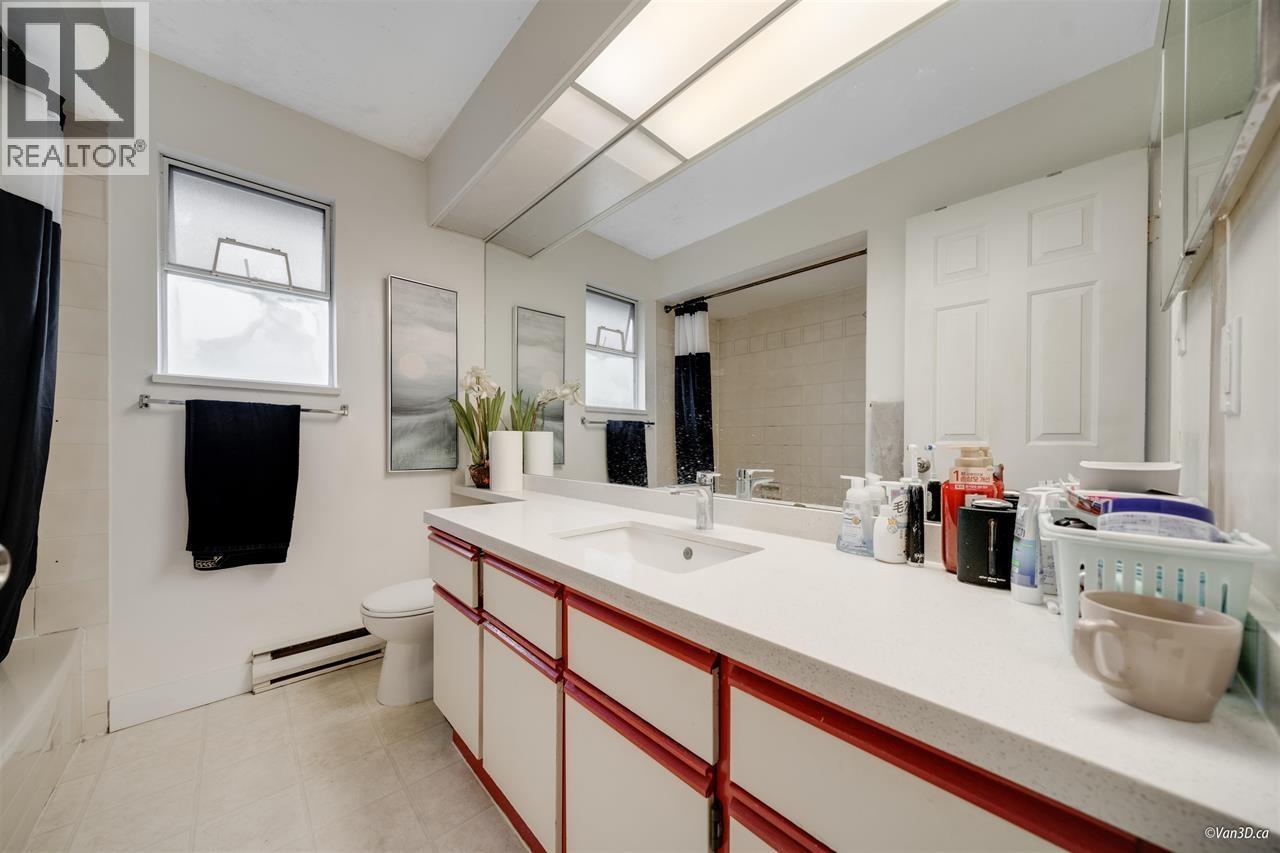 6220 Lynas Lane, Richmond, British Columbia  V7C 5E4 - Photo 4 - R3078386