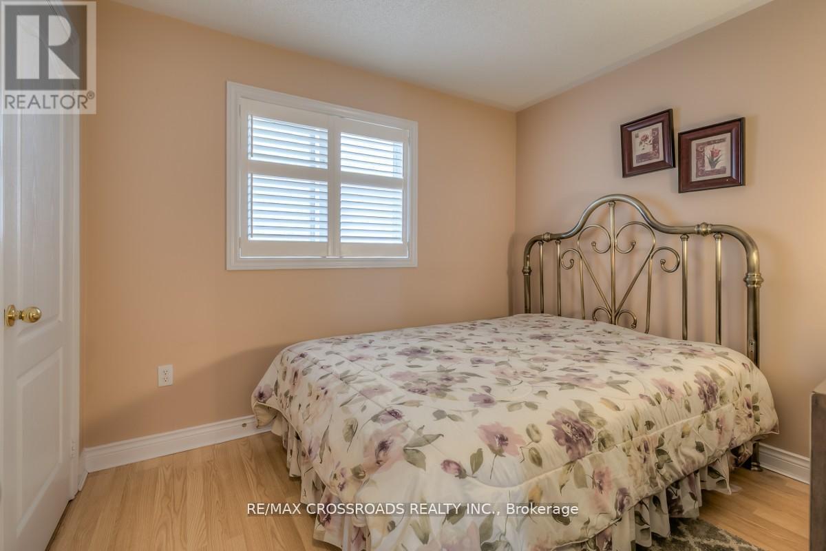 26 Lurosa Crescent, Whitby (Taunton North), Ontario  L1R 3A9 - Photo 16 - E12693118