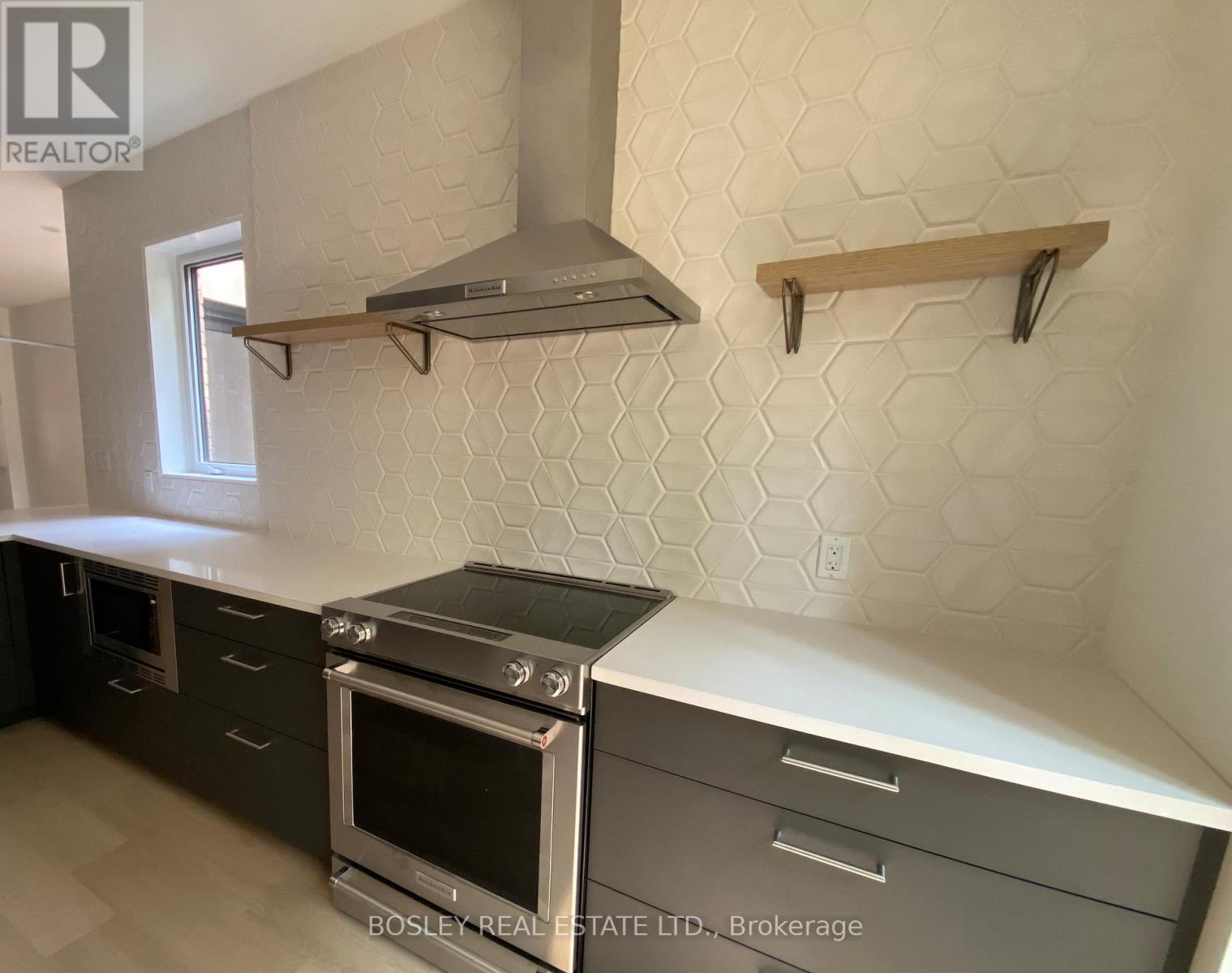 78 Kingsmount Park Road, Toronto, Ontario  M4L 3L4 - Photo 10 - E12693136