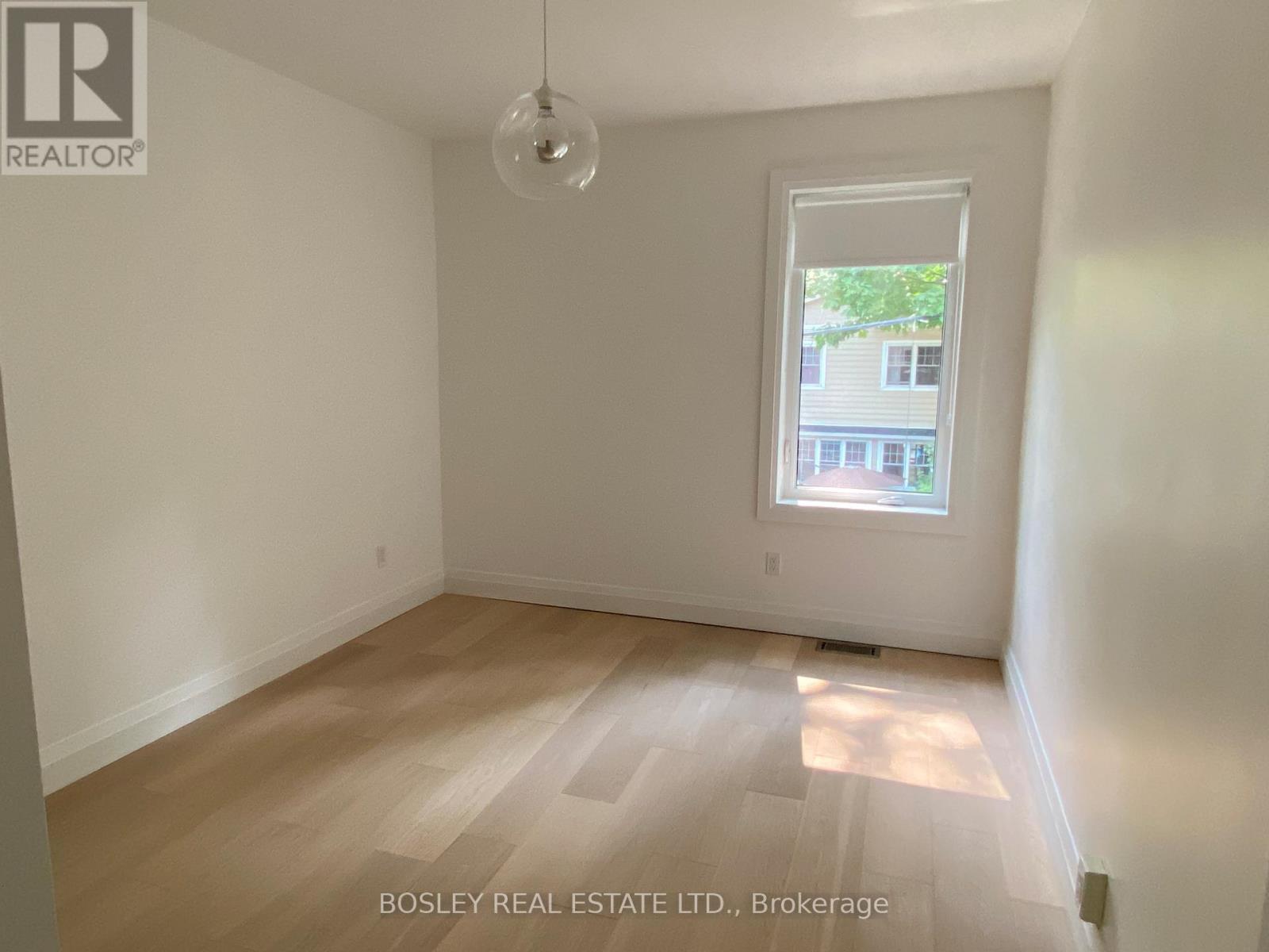 78 Kingsmount Park Road, Toronto, Ontario  M4L 3L4 - Photo 20 - E12693136