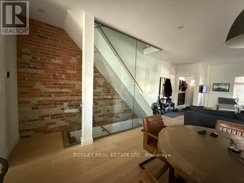 78 Kingsmount Park Road, Toronto, Ontario  M4L 3L4 - Photo 8 - E12693136