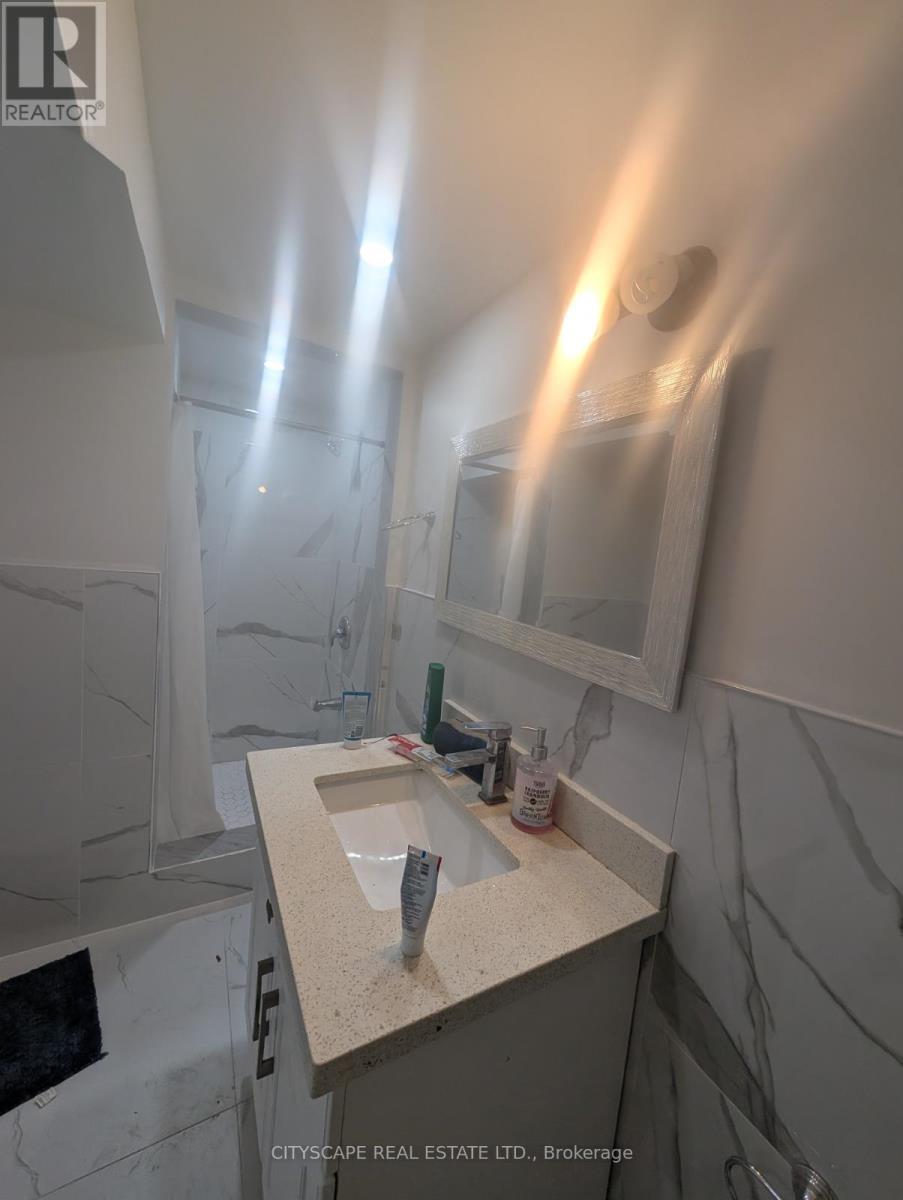 Bsmt - 38 Jeffton Crescent, Toronto (Woburn), Ontario  M1G 2R5 - Photo 3 - E12693184