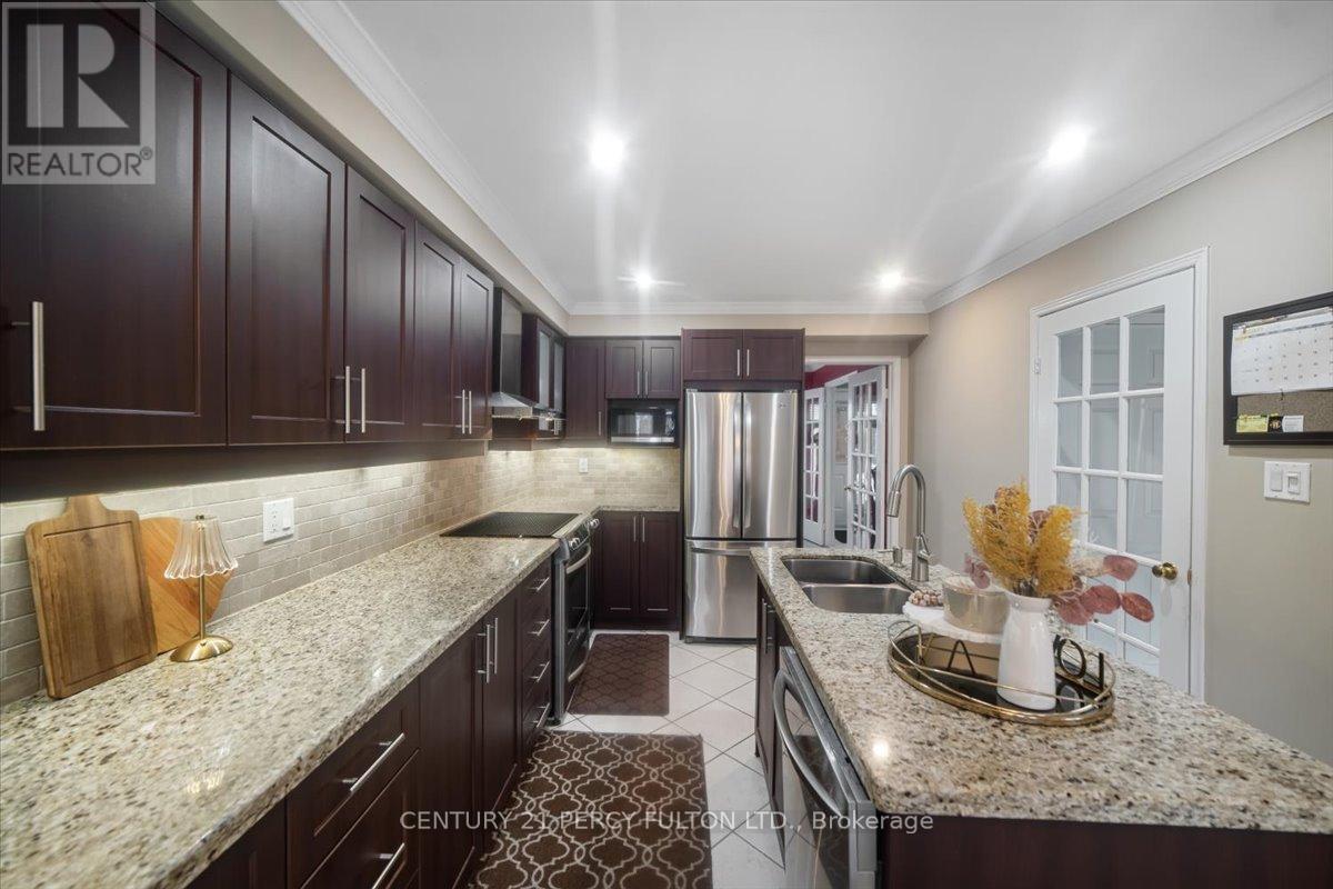 38 Carlisle Crescent, Toronto, Ontario  M1B 4X5 - Photo 11 - E12693298