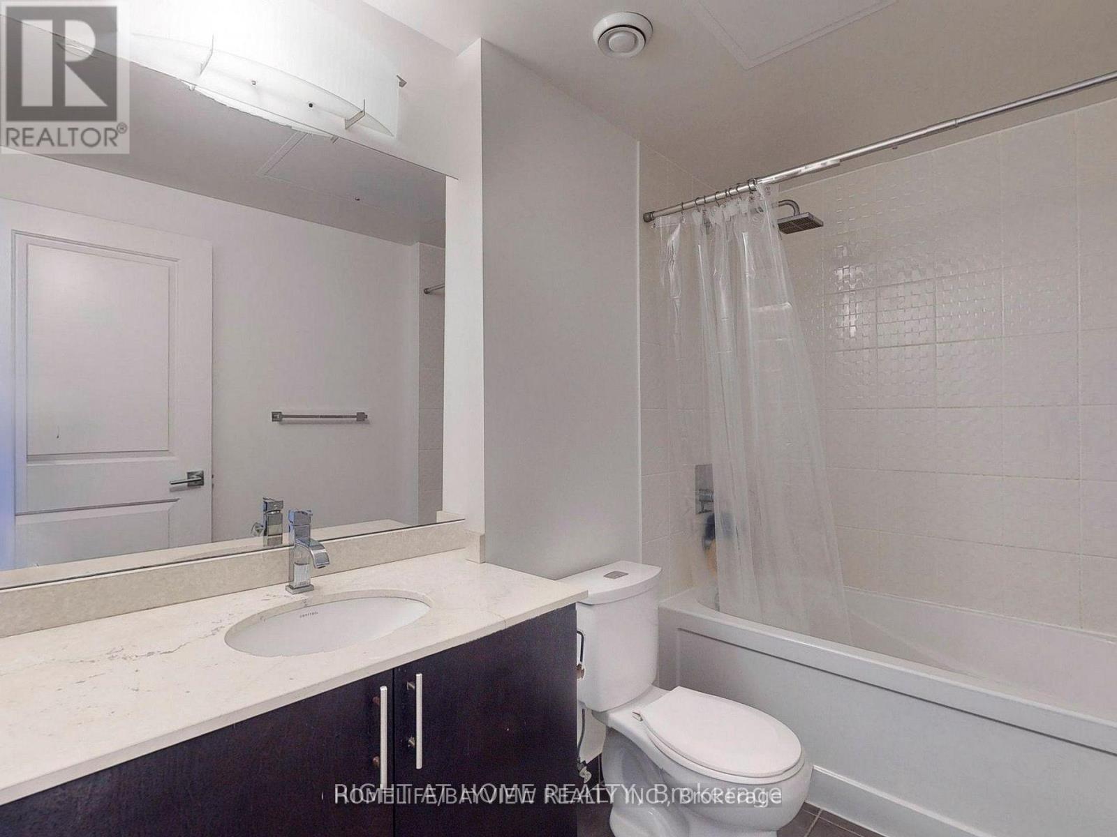 535 - 7165 Yonge Street, Markham, Ontario  L3T 0C9 - Photo 10 - N12693138