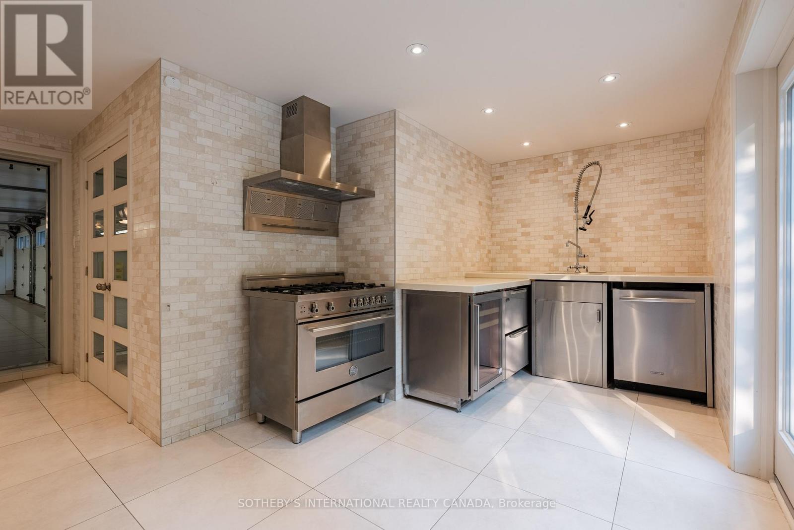 101 Paula Court, Vaughan, Ontario  L0J 1C0 - Photo 34 - N12693264