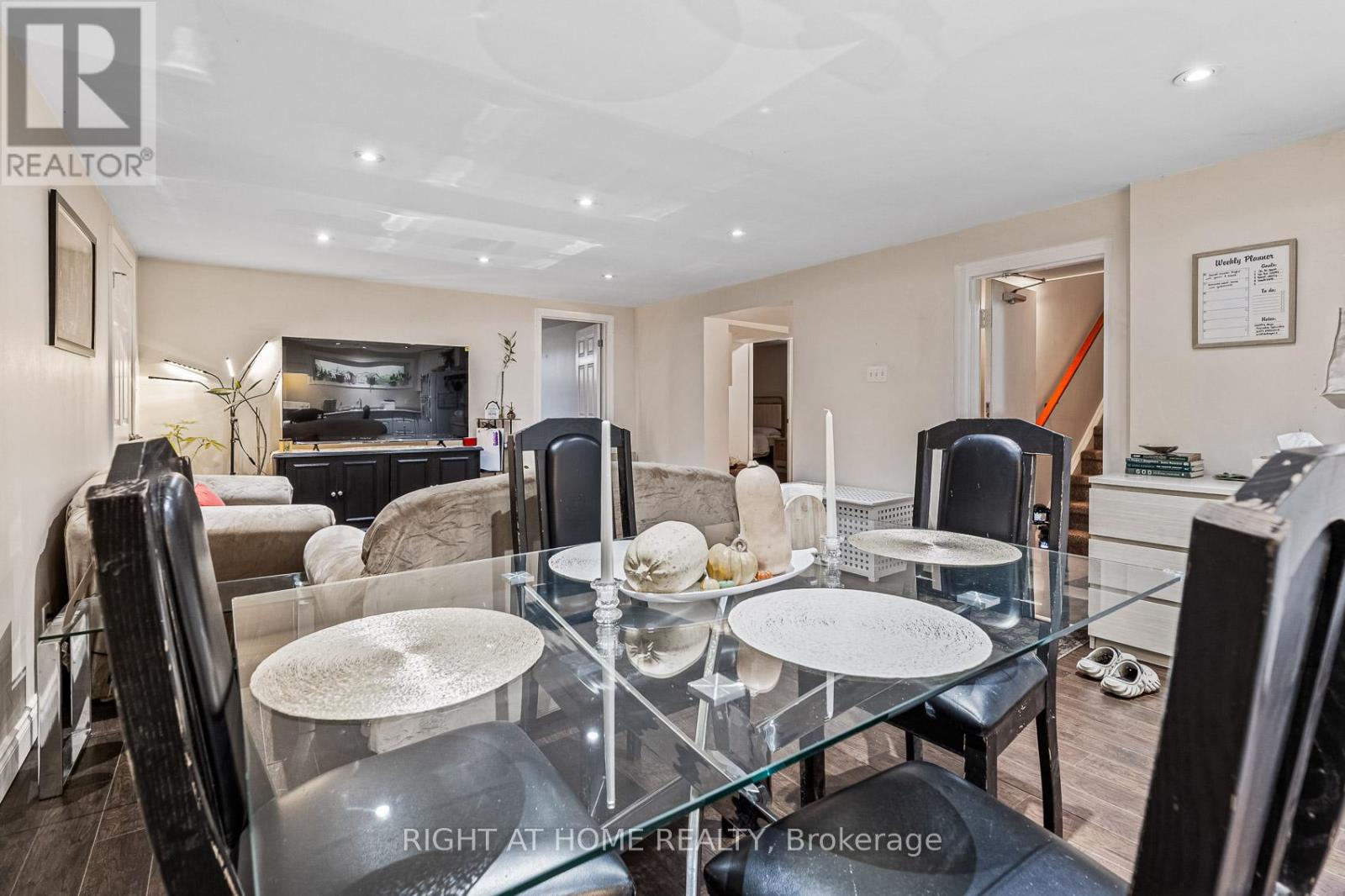 205 St Vincent Street, Barrie, Ontario  L4M 3Z5 - Photo 28 - S12693220