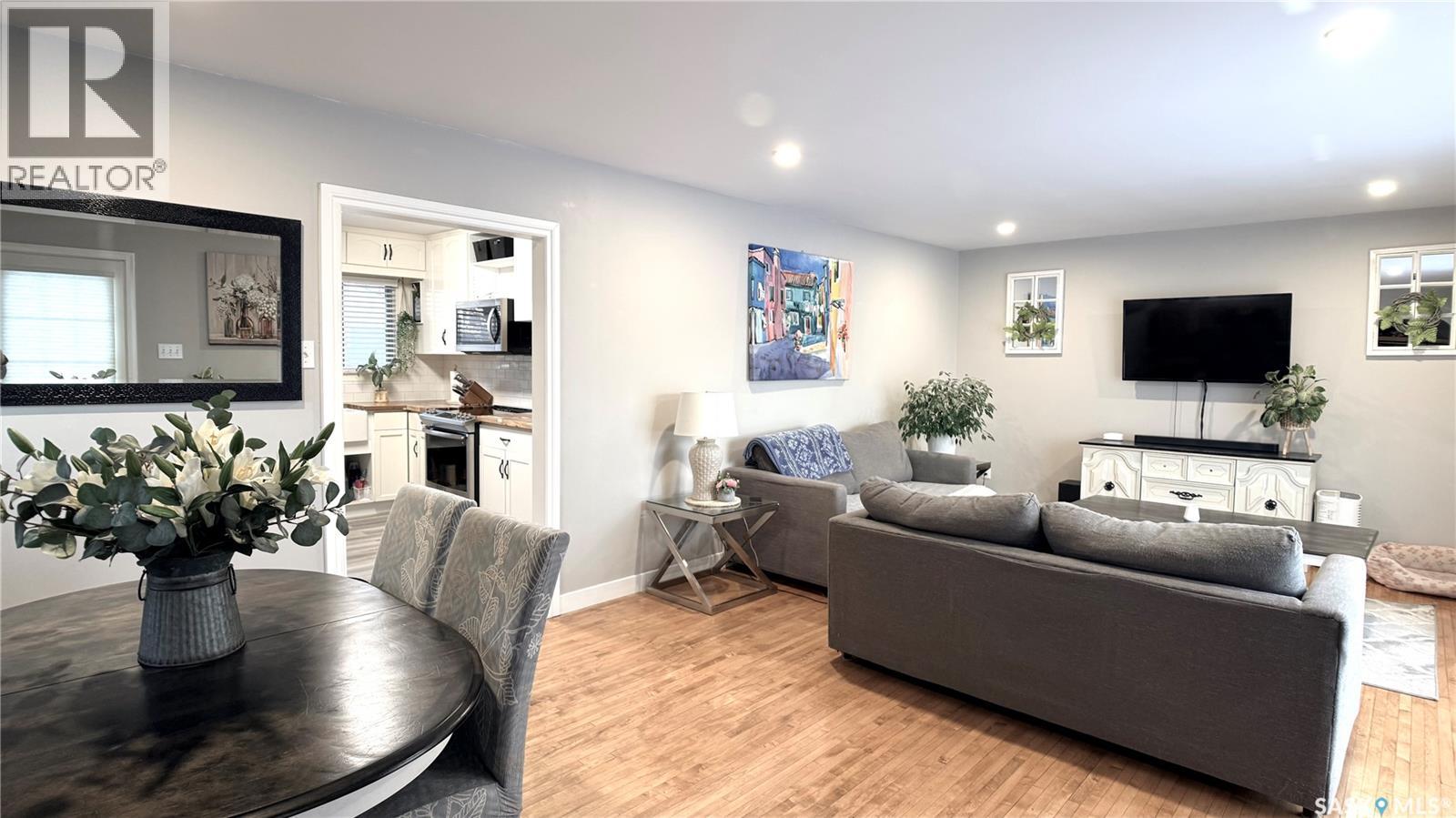 6 Rattray Place, Estevan, Saskatchewan  S4A 0J7 - Photo 2 - SK026721