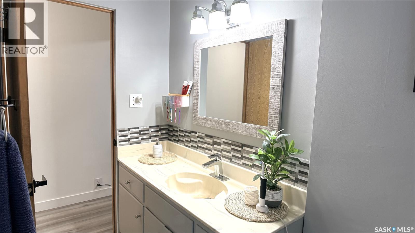 6 Rattray Place, Estevan, Saskatchewan  S4A 0J7 - Photo 25 - SK026721