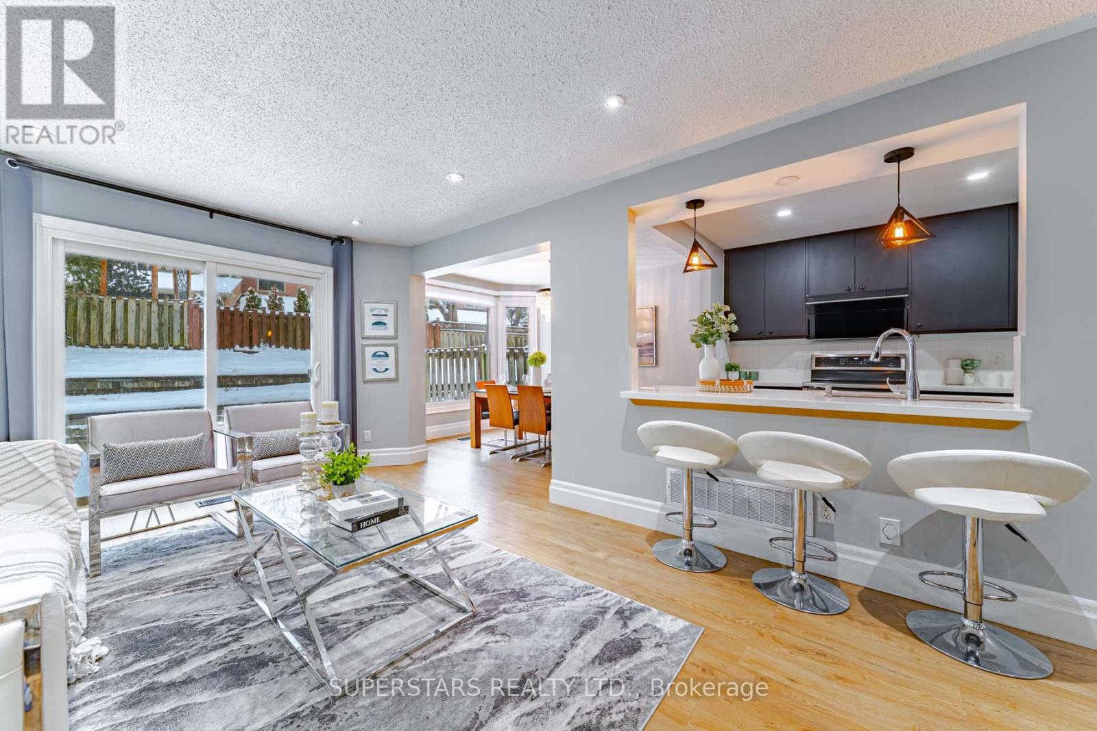 17 Old Wellington Street, Markham, Ontario  L3P 5E3 - Photo 4 - N12662034