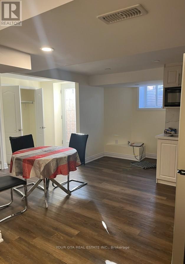 Bsmt - 2164 Eighth Line, Oakville, Ontario  L6H 4W3 - Photo 16 - W12549336