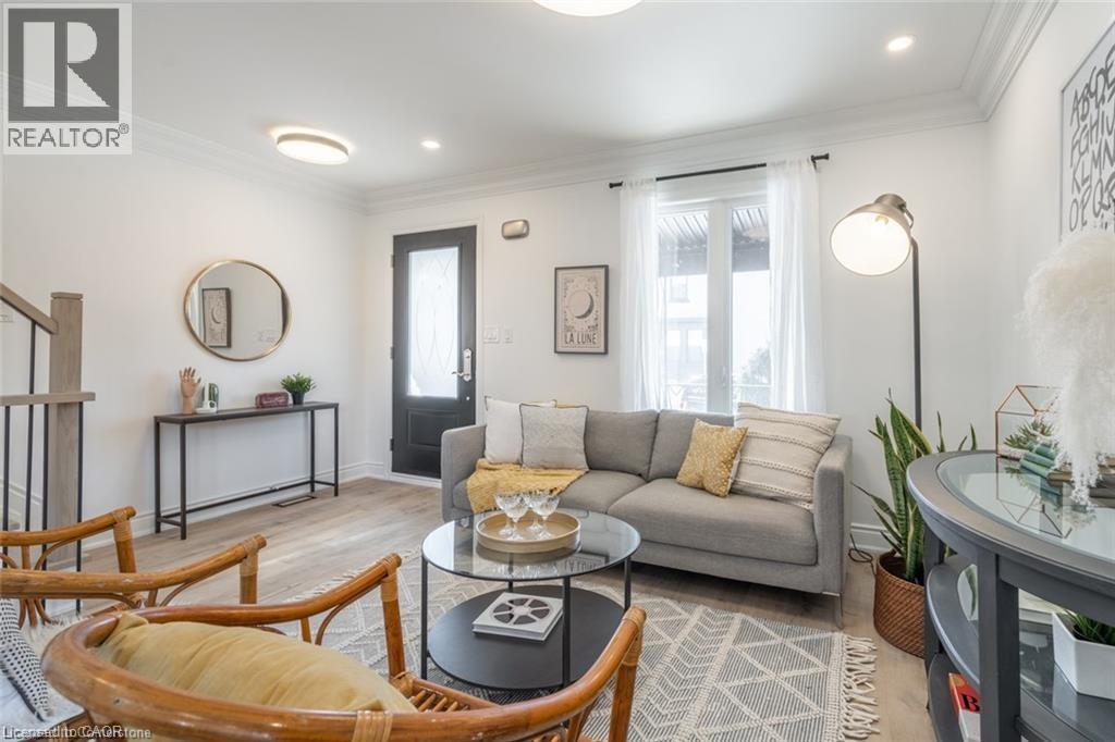 1 Edward Street Unit# Upper, Hamilton, Ontario  L8L 2V2 - Photo 3 - 40798341