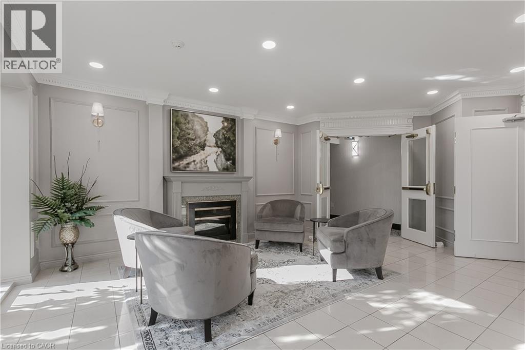 2075 Amherst Heights Drive Unit# 401, Burlington, Ontario  L7P 5B8 - Photo 4 - 40798298