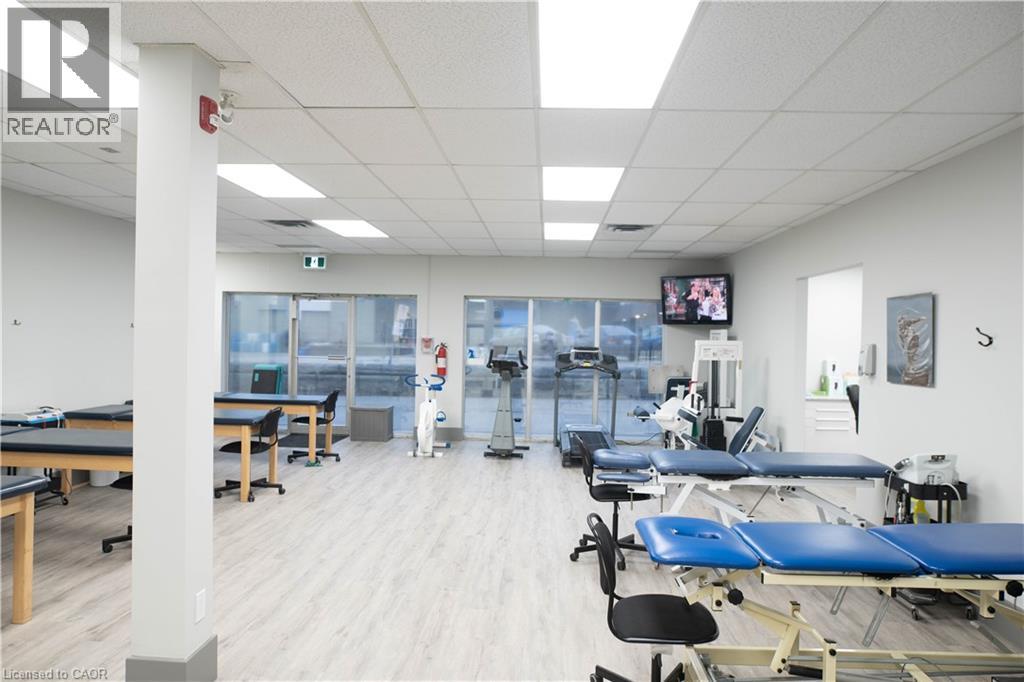 1160 Blair Road Unit# B, Burlington, Ontario  L7M 1K9 - Photo 2 - 40797645