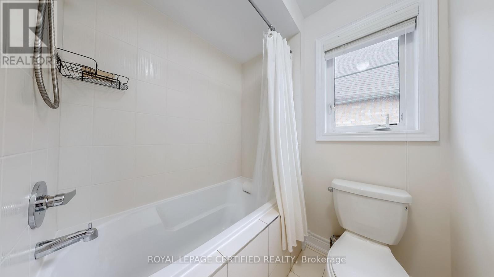 29 Frost Street, Brampton, Ontario  L6X 5R3 - Photo 37 - W12693130