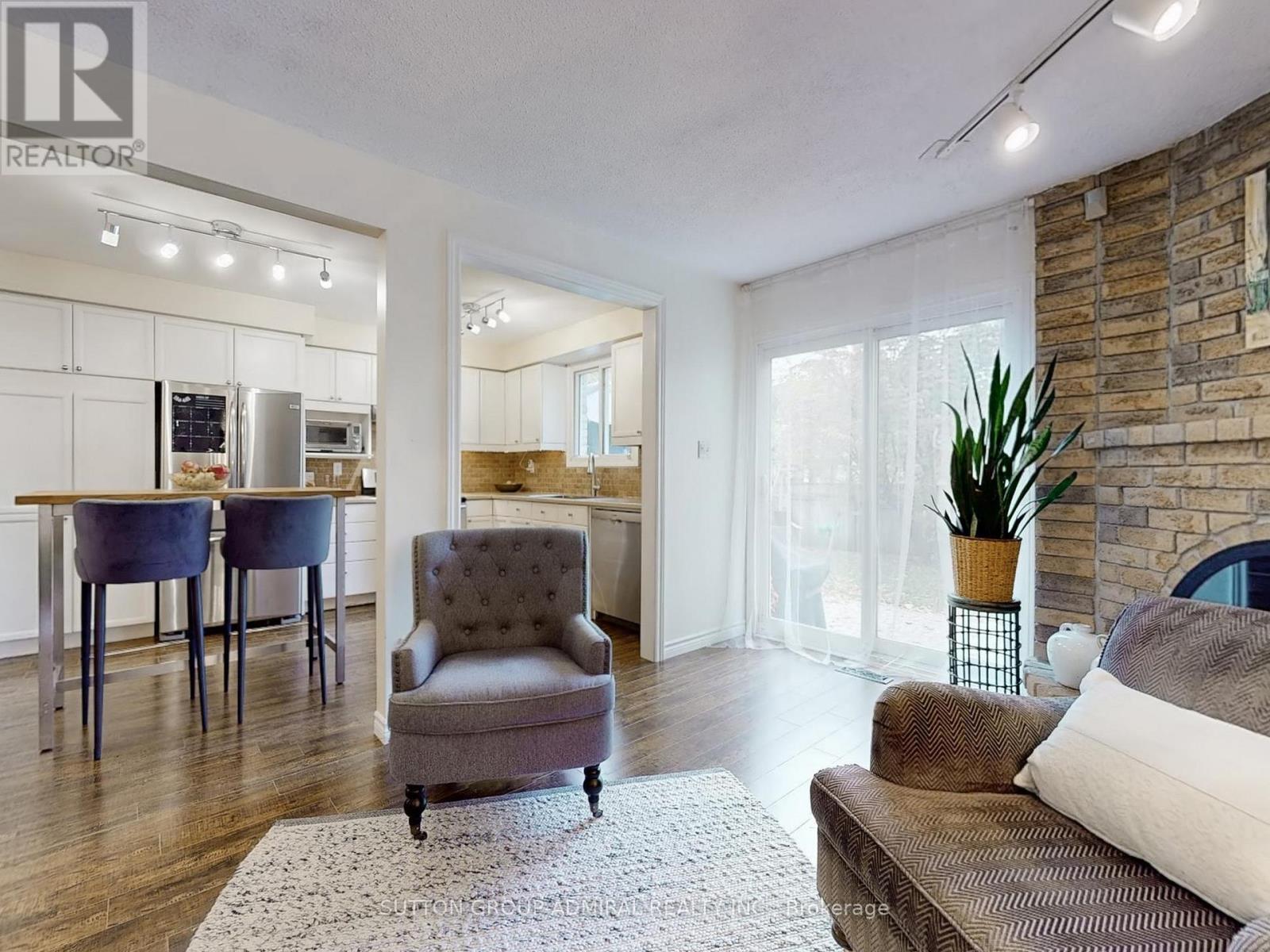 3453 Hannibal Road, Burlington, Ontario  L7M 1Z5 - Photo 8 - W12693142