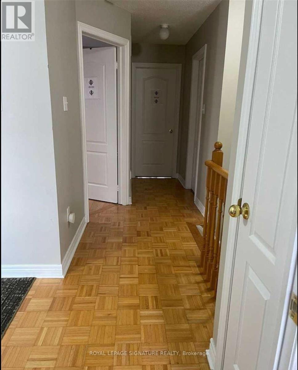 Main - 25 Silent Pond Crescent, Brampton, Ontario  L6V 4R6 - Photo 2 - W12693166