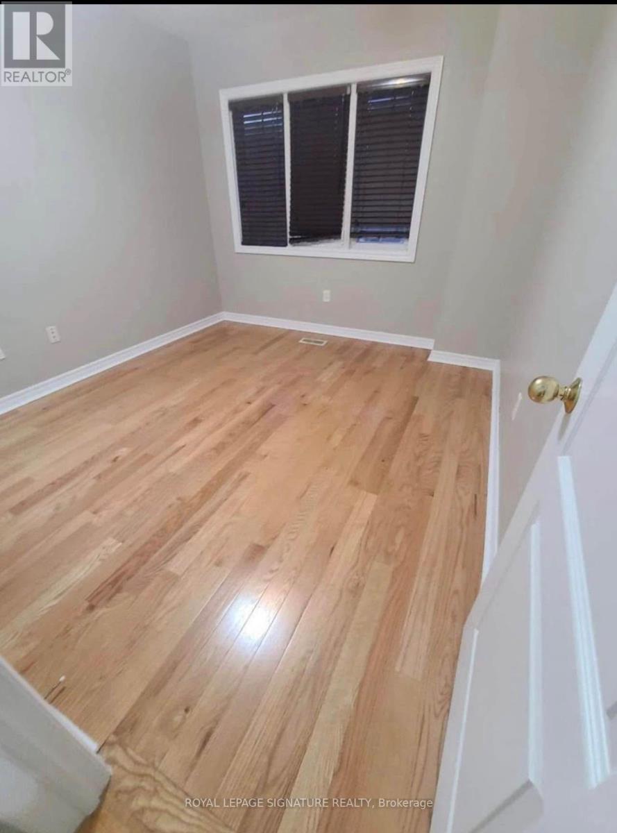 Main - 25 Silent Pond Crescent, Brampton, Ontario  L6V 4R6 - Photo 6 - W12693166