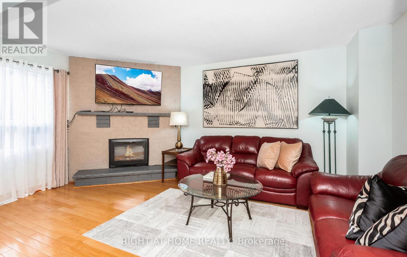 138 Atkins Circle, Brampton, Ontario  L6X 4E7 - Photo 13 - W12693178