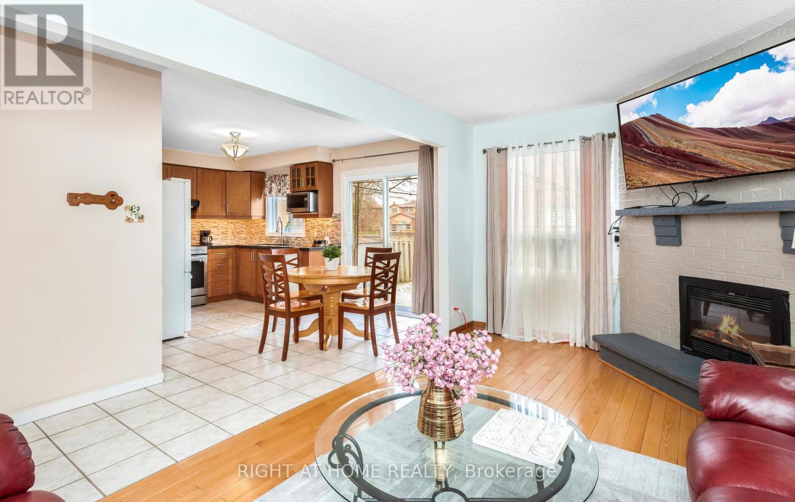 138 Atkins Circle, Brampton, Ontario  L6X 4E7 - Photo 15 - W12693178