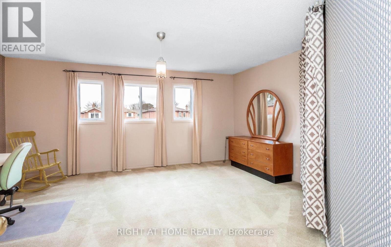 138 Atkins Circle, Brampton, Ontario  L6X 4E7 - Photo 32 - W12693178