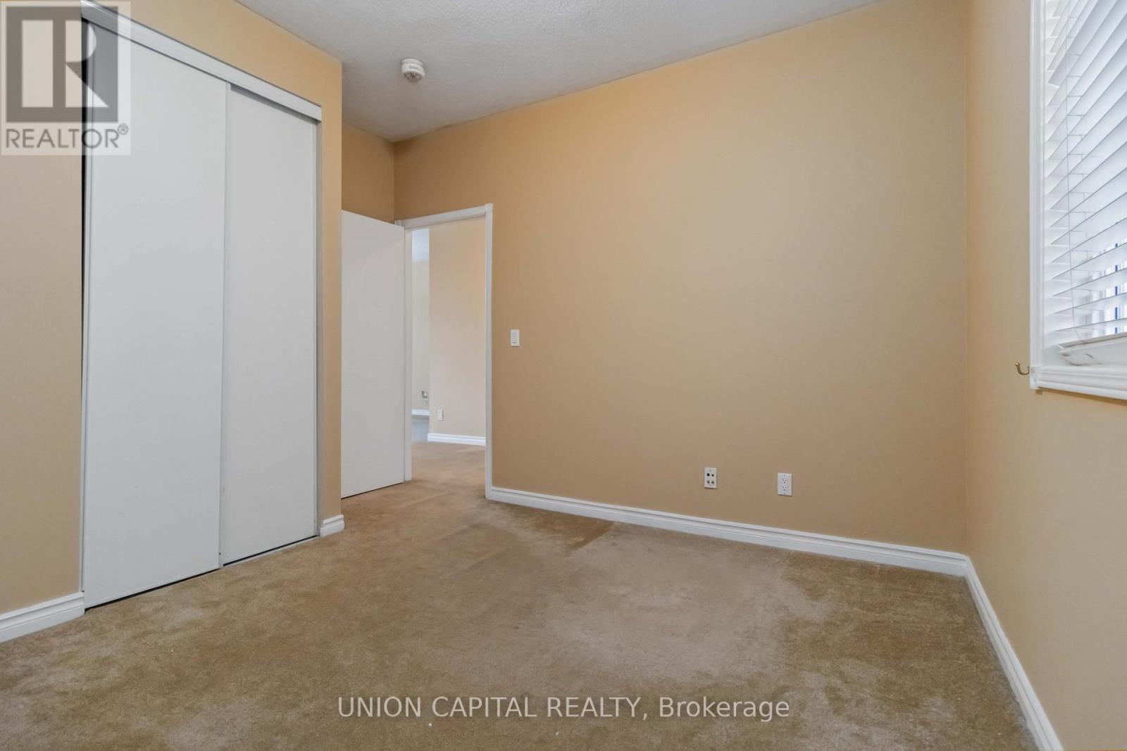 Main - 639 Twain Avenue, Mississauga, Ontario  L5W 1M1 - Photo 16 - W12693222