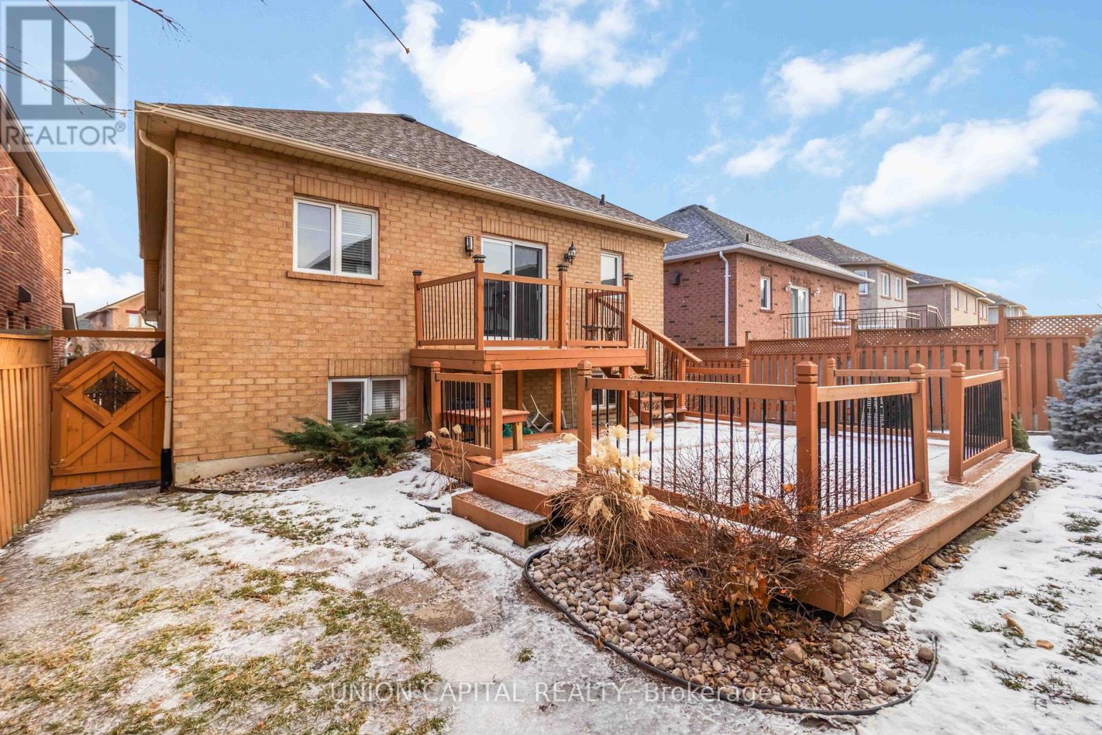 Main - 639 Twain Avenue, Mississauga, Ontario  L5W 1M1 - Photo 19 - W12693222
