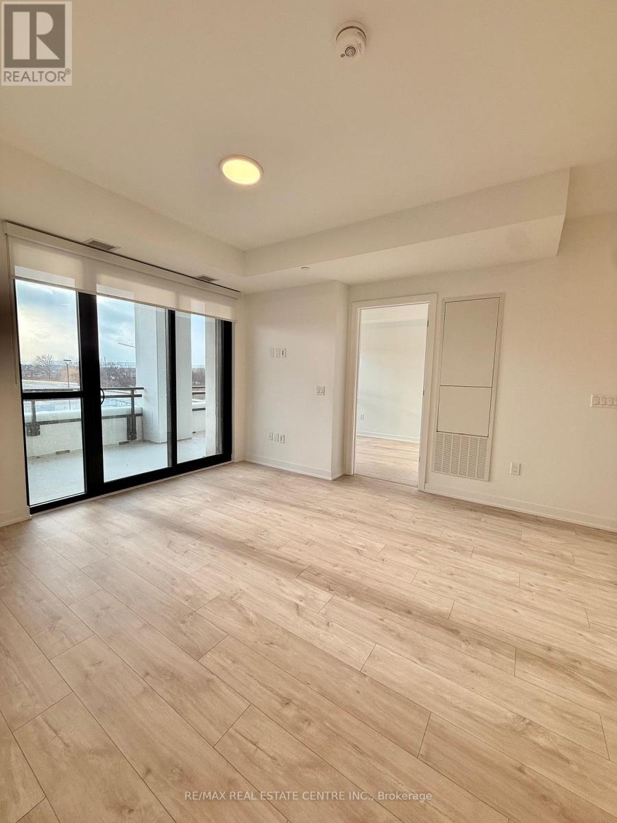 211 - 720 Whitlock Avenue, Milton, Ontario  L9E 2B5 - Photo 18 - W12693288