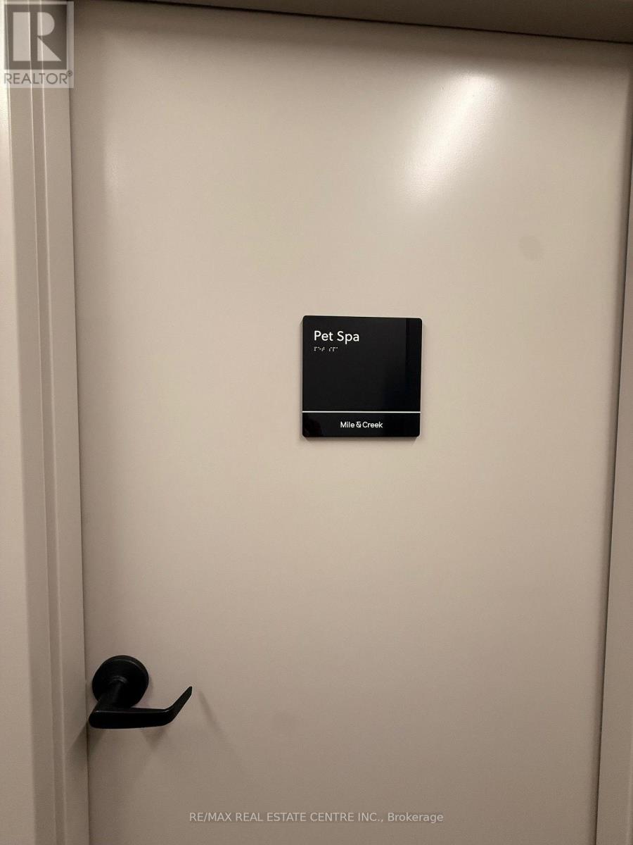 211 - 720 Whitlock Avenue, Milton, Ontario  L9E 2B5 - Photo 22 - W12693288