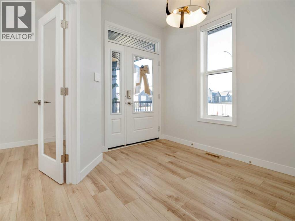 2701 46 Street S, Lethbridge, Alberta  T1K 8J5 - Photo 4 - A2278424