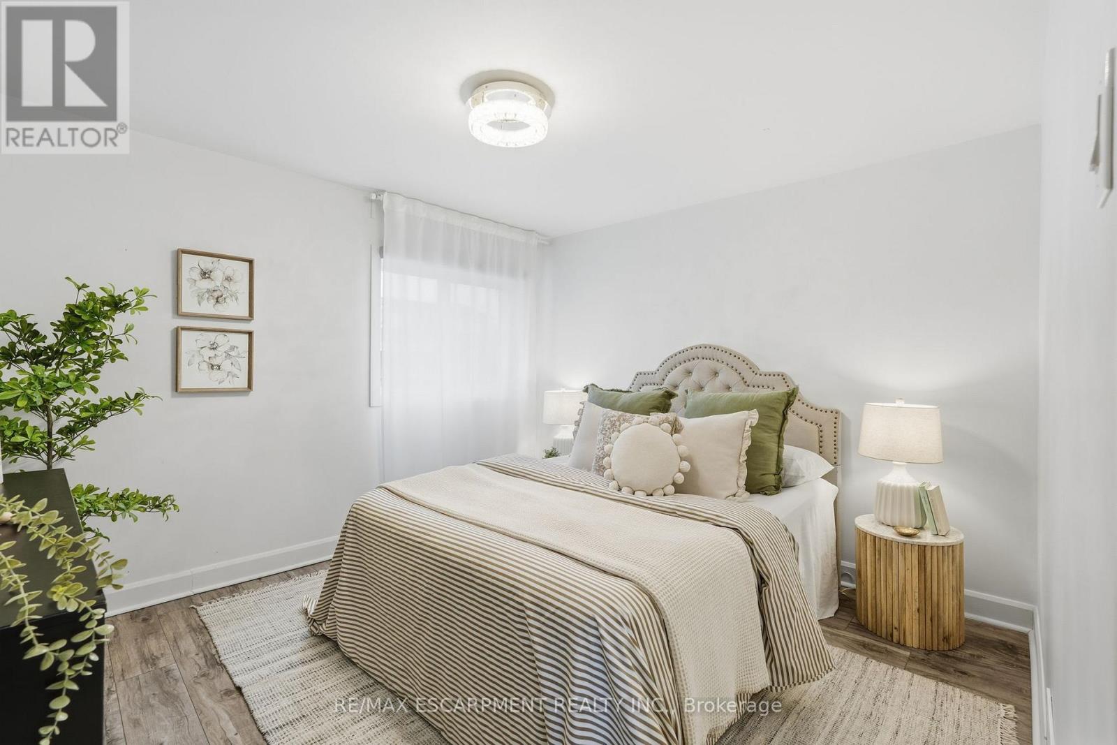 48 Frederick Avenue, Hamilton, Ontario  L8H 4K4 - Photo 15 - X12693176