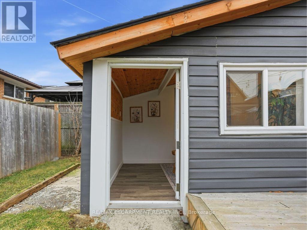 48 Frederick Avenue, Hamilton, Ontario  L8H 4K4 - Photo 21 - X12693176