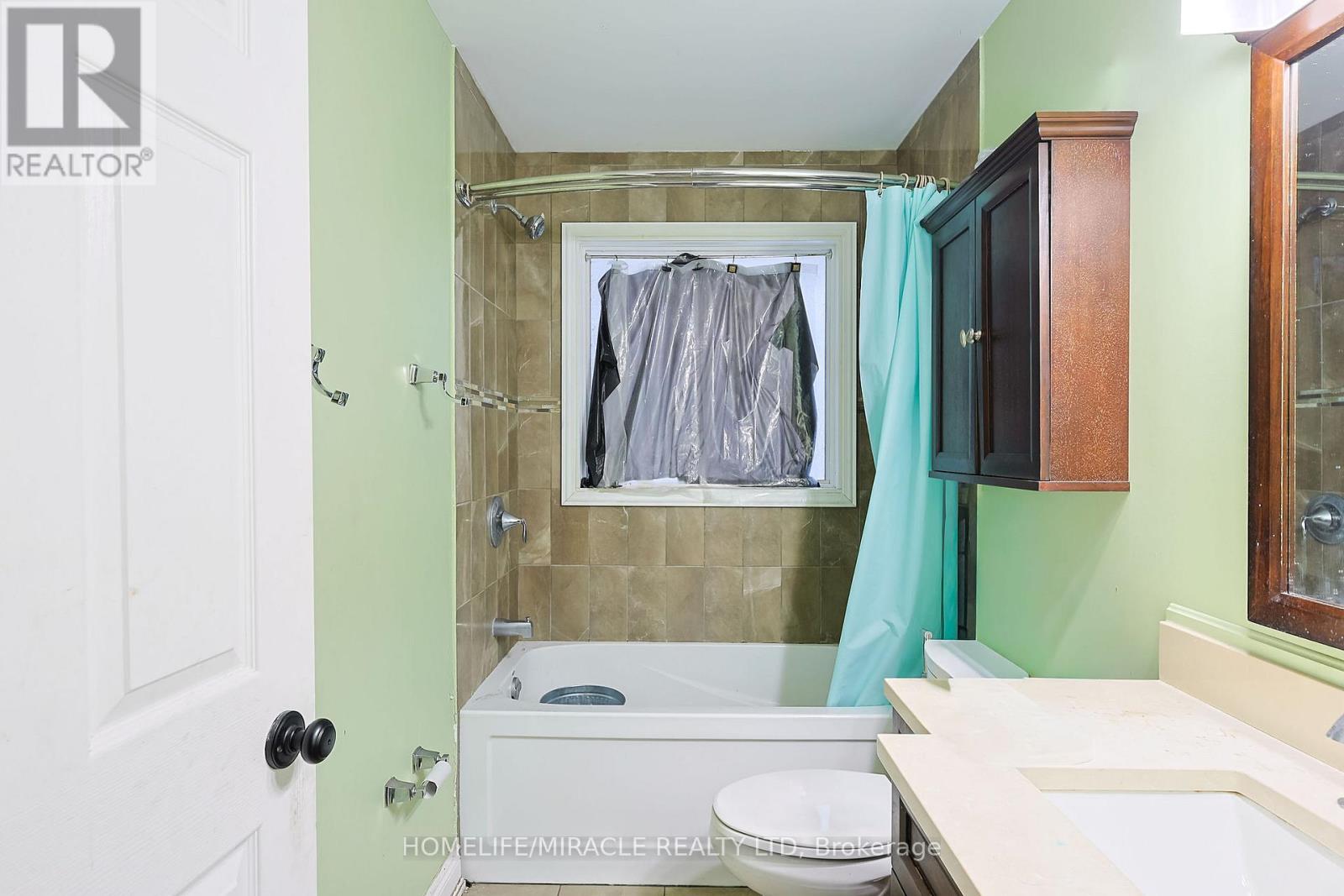 122 Fundy Ave Avenue, London East, Ontario  N5W 1R9 - Photo 12 - X12693182