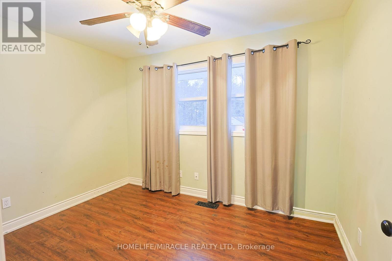 122 Fundy Ave Avenue, London East, Ontario  N5W 1R9 - Photo 2 - X12693182