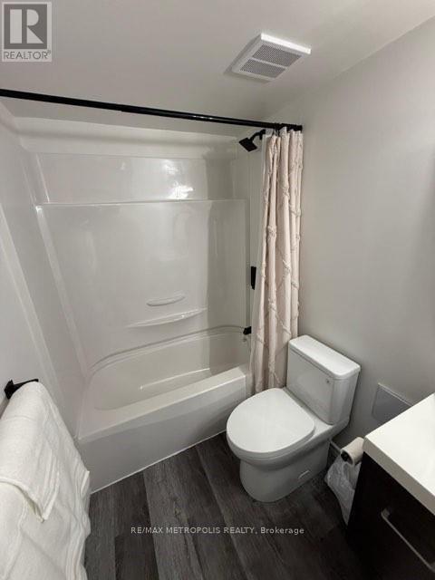 1408 - 155 Front Street N, Sarnia, Ontario  N7T 7V5 - Photo 24 - X12693194