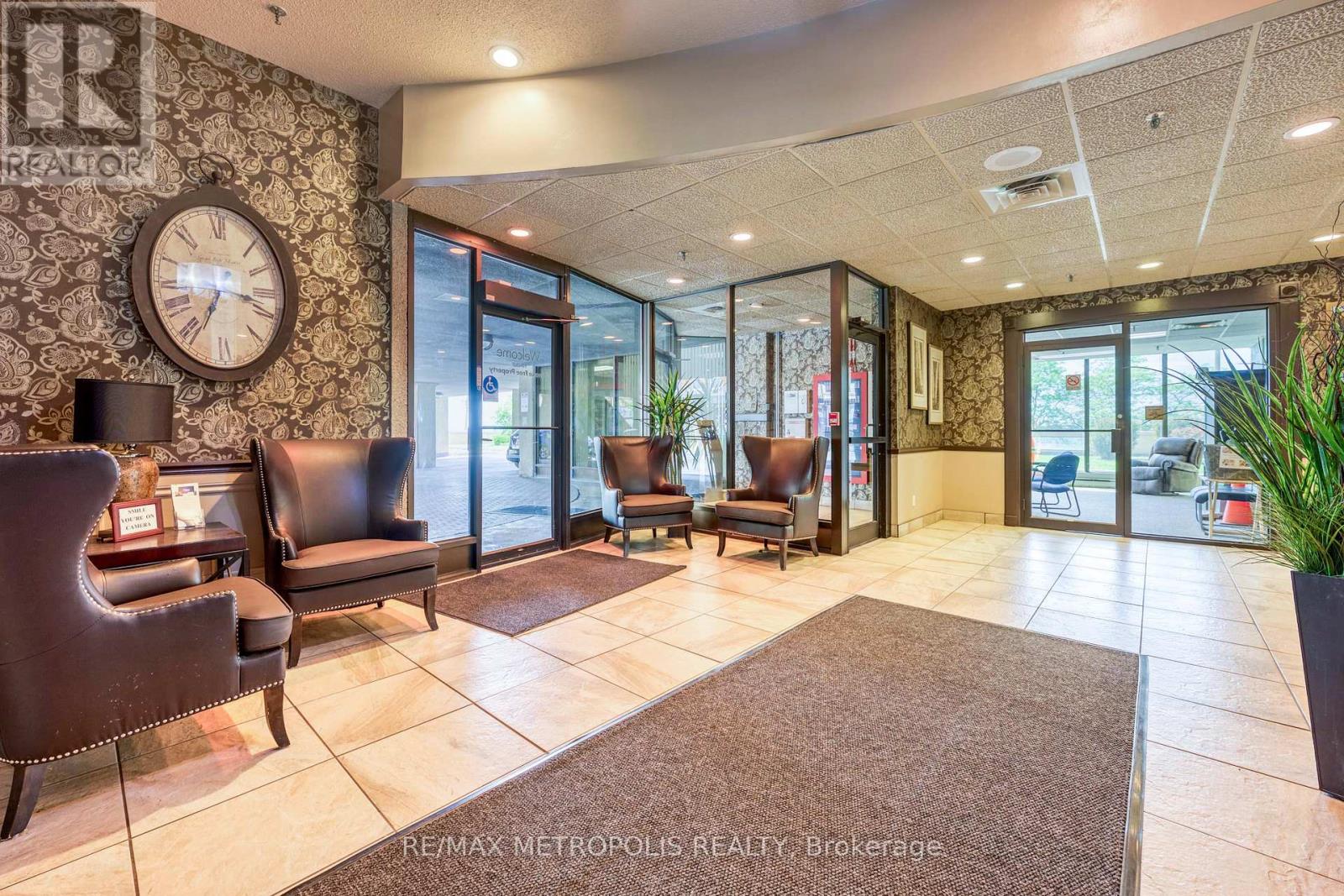 1408 - 155 Front Street N, Sarnia, Ontario  N7T 7V5 - Photo 37 - X12693194