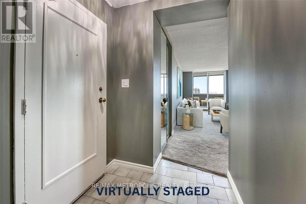 1408 - 155 Front Street N, Sarnia, Ontario  N7T 7V5 - Photo 4 - X12693194