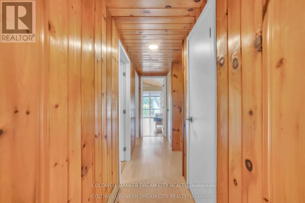 1004a Almond Lane, Frontenac, Ontario  K0H 1B0 - Photo 14 - X12693254