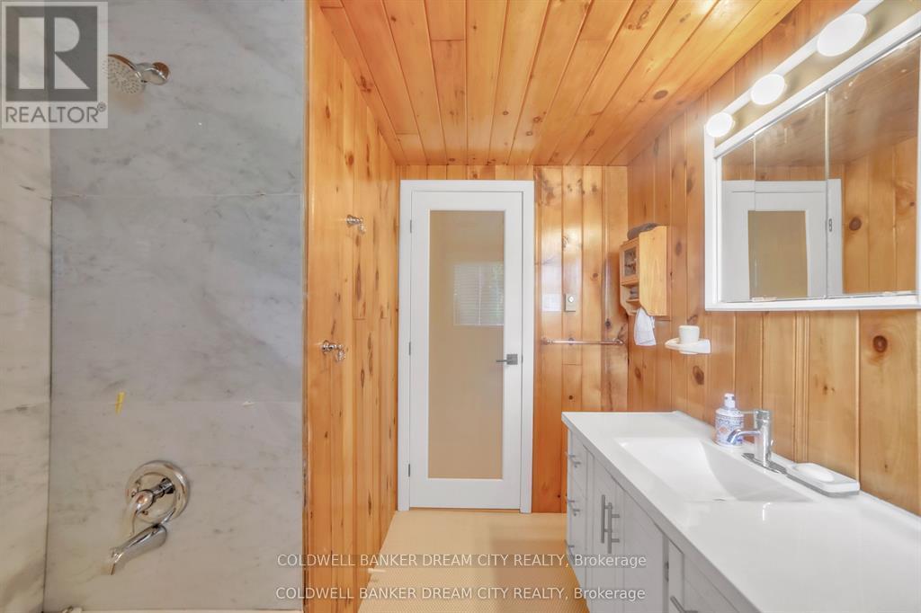 1004a Almond Lane, Frontenac, Ontario  K0H 1B0 - Photo 19 - X12693254