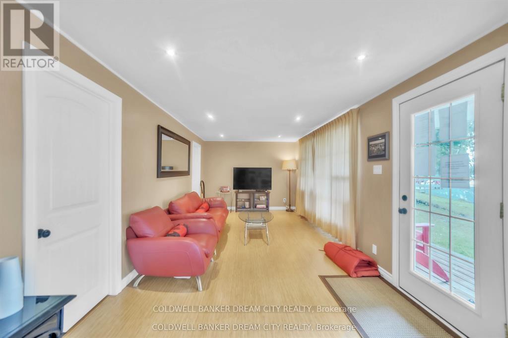 1004a Almond Lane, Frontenac, Ontario  K0H 1B0 - Photo 27 - X12693254