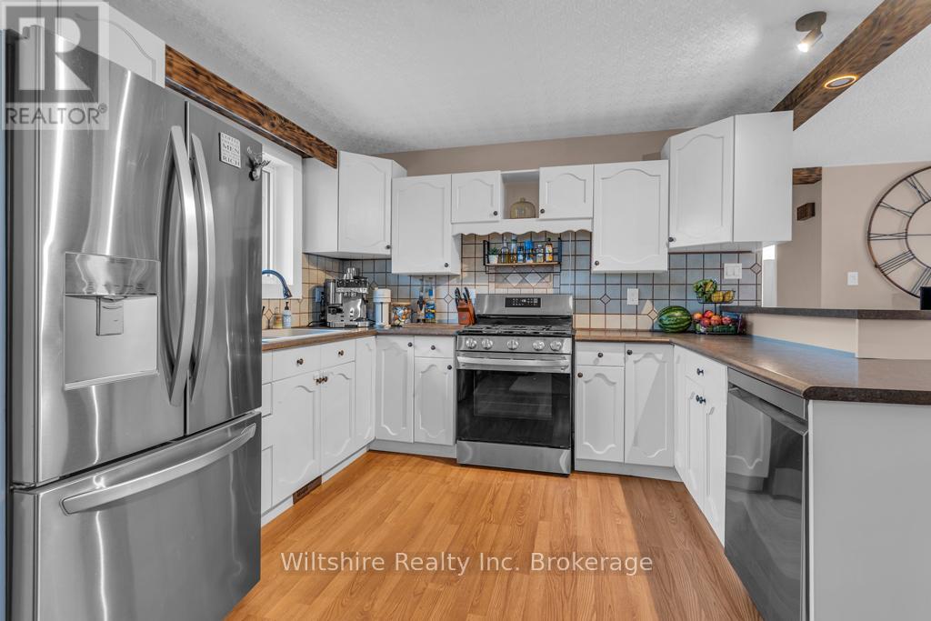 541 Regional Rd 38 Road, Norfolk, Ontario  N4G 4G9 - Photo 7 - X12693330