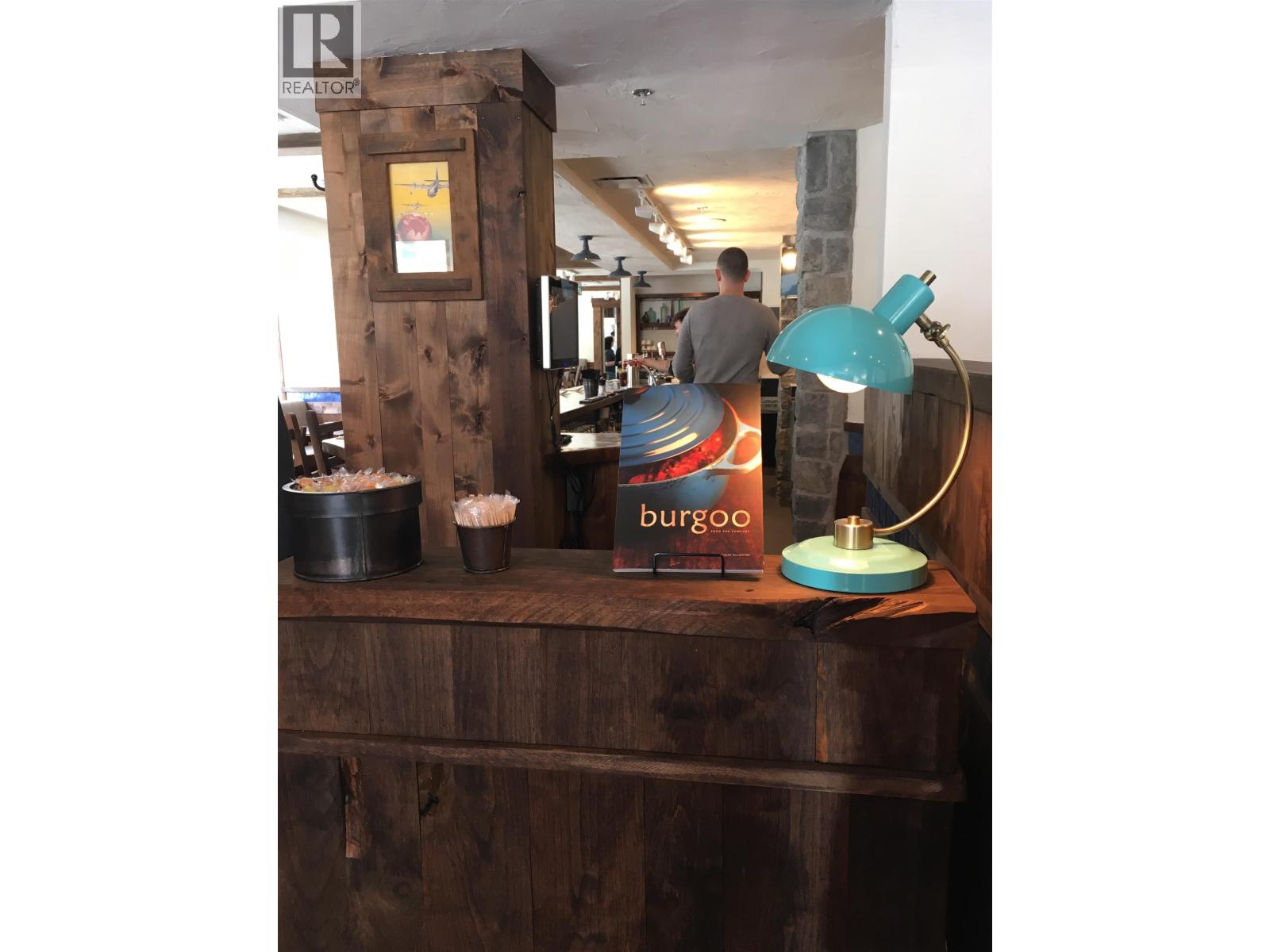 101 1100 Burrard Street, Vancouver, British Columbia  V6Z 1Y7 - Photo 9 - C8075059