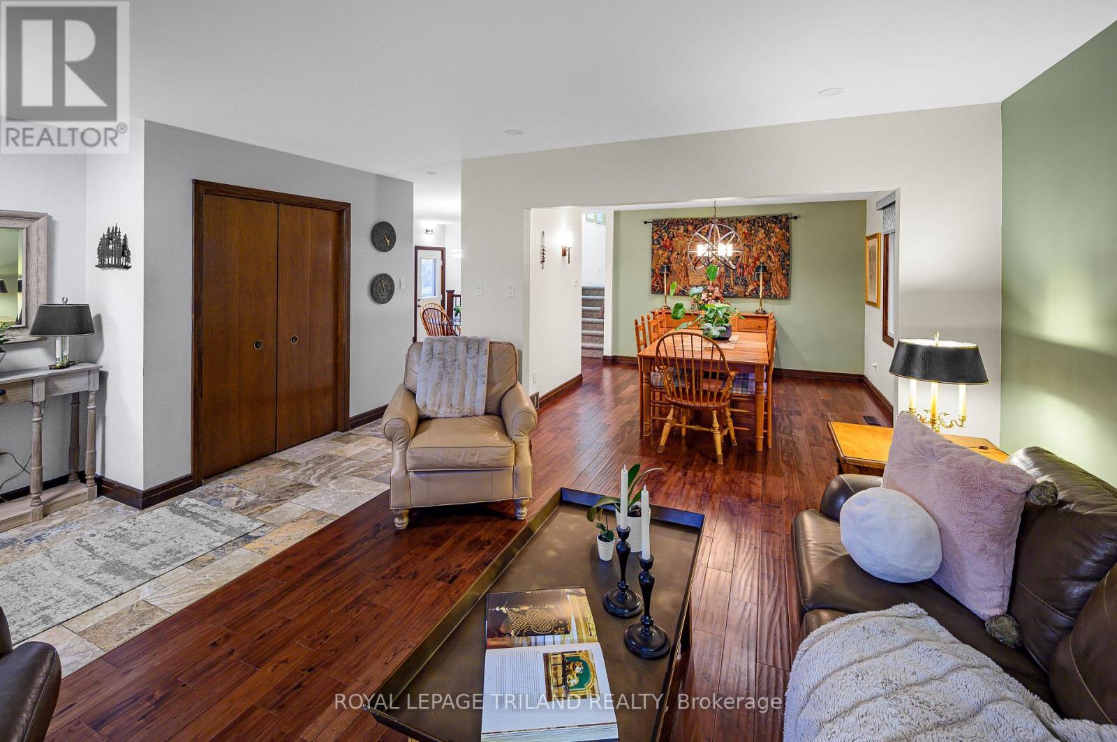 96 Golfdale Crescent, London South, Ontario  N6C 5P5 - Photo 9 - X12693382