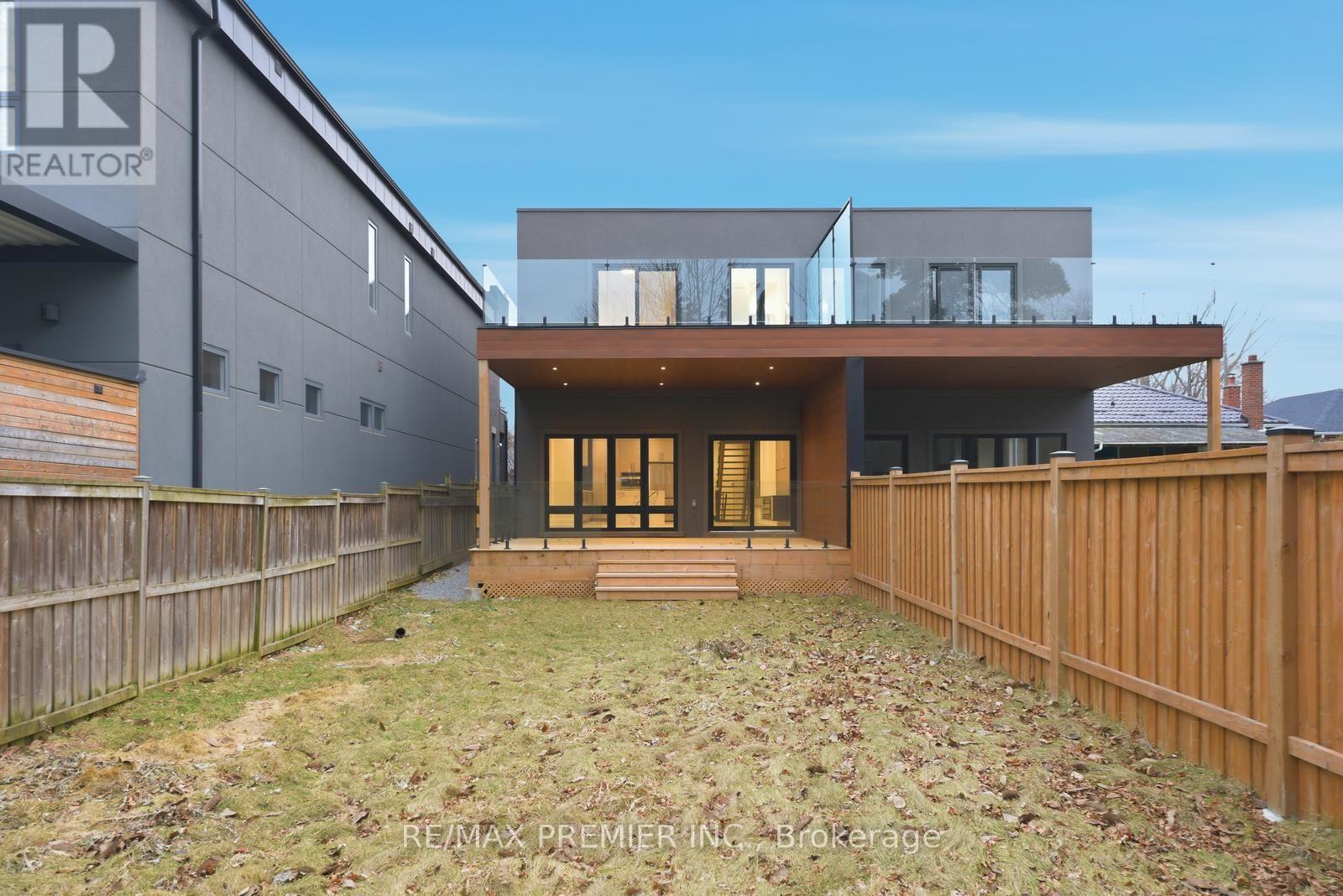 23a Maple Avenue N, Mississauga, Ontario  L5H 2S1 - Photo 48 - W12693262