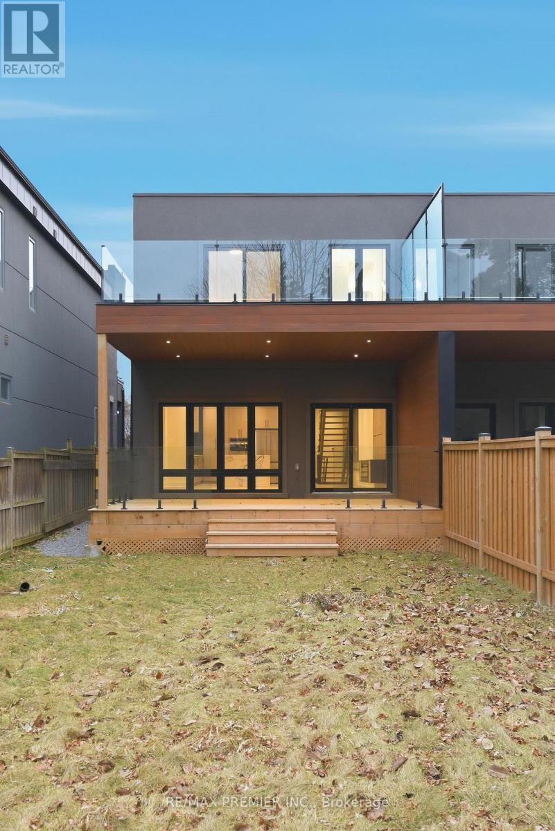 23a Maple Avenue N, Mississauga, Ontario  L5H 2S1 - Photo 49 - W12693262