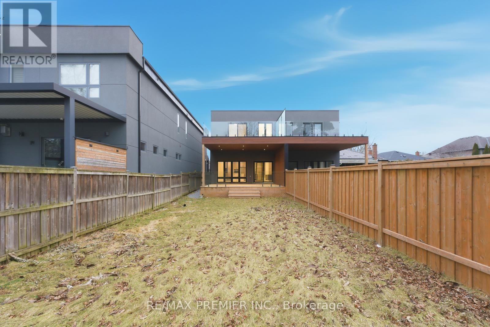 23a Maple Avenue N, Mississauga, Ontario  L5H 2S1 - Photo 50 - W12693262