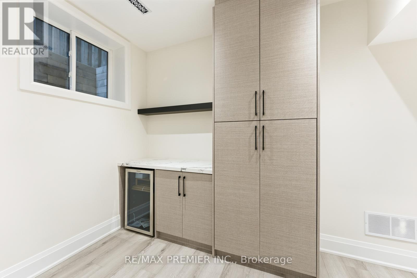 23a Maple Avenue N, Mississauga, Ontario  L5H 2S1 - Photo 43 - W12693262