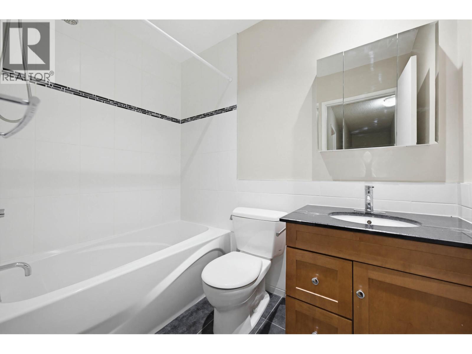 4686 Fernglen Place, Burnaby, British Columbia  V5G 3W1 - Photo 20 - R3079181