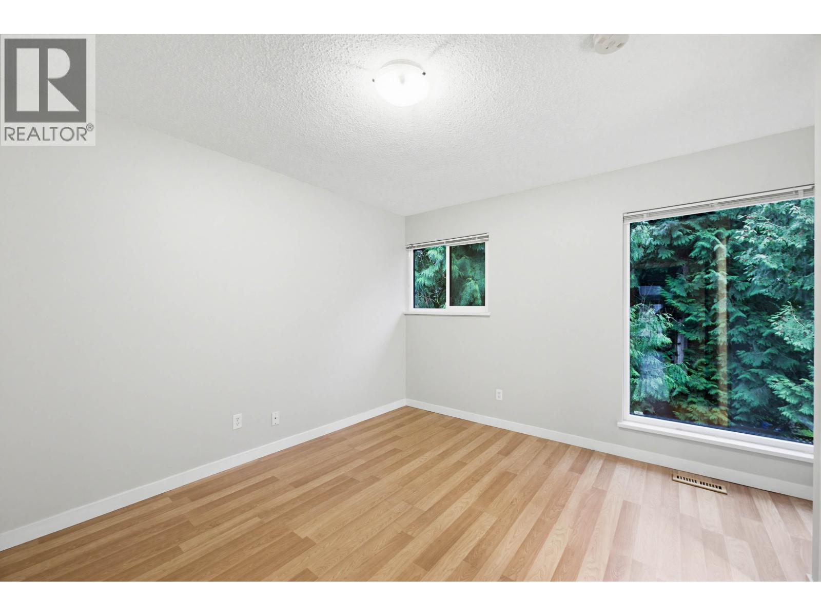 4686 Fernglen Place, Burnaby, British Columbia  V5G 3W1 - Photo 23 - R3079181